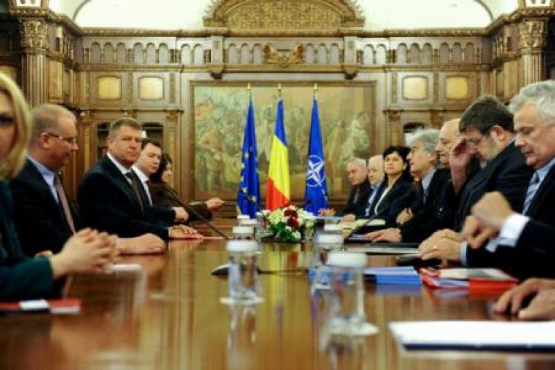 IOHANNIS: Problemele grave din educație demonstrează că este imperios necesară reconstrucția acestui sistem IOHANNIS: Problemele grave din educație demonstrează că este imperios necesară reconstrucția acestui sistem