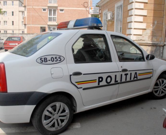COPALNIC MĂNĂŞTUR: Un bărbat în vârstă de 87 de ani, tâlhărit de trei consăteni