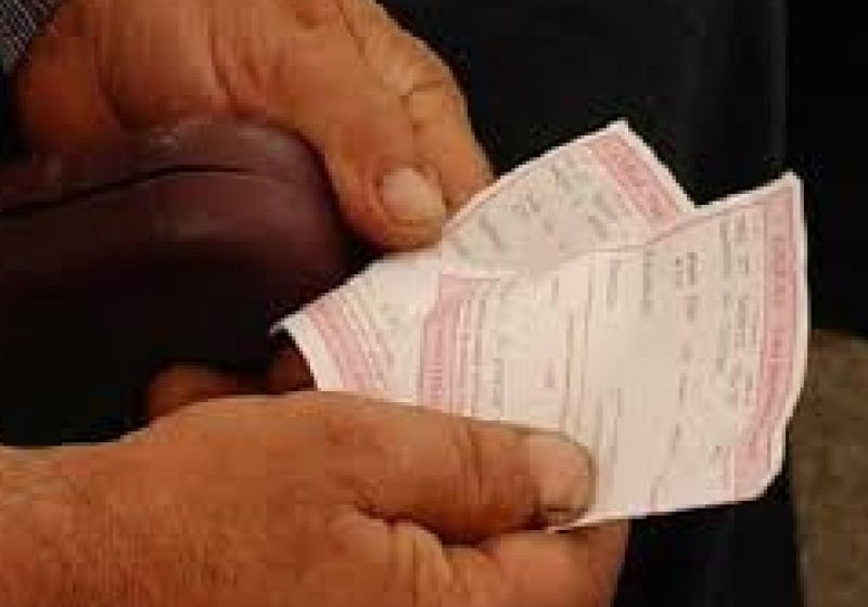 MARAMUREȘ: Peste 2.600 de vârstnici au primit bani mai puțini la pensie, din cauza datoriilor pe care le au MARAMUREȘ: Peste 2.600 de vârstnici au primit bani mai puțini la pensie, din cauza datoriilor pe care le au