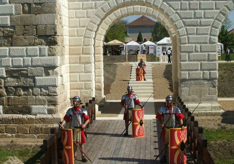 ALBA IULIA: Muzeu roman, amenajat printr-un proiect european de 3,5 milioane de euro ALBA IULIA: Muzeu roman, amenajat printr-un proiect european de 3,5 milioane de euro