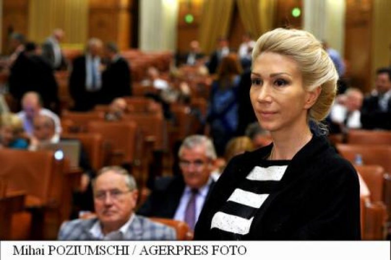 TURCAN (PNL): Chemăm cetățenii la semnarea unei petiții publice pentru demiterea lui Tăriceanu TURCAN (PNL): Chemăm cetățenii la semnarea unei petiții publice pentru demiterea lui Tăriceanu