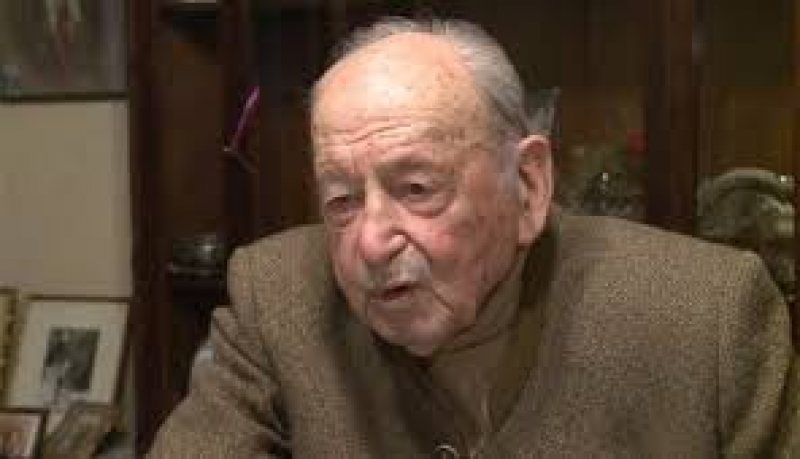 DOLIU: A murit Angelo Niculescu, unul dintre cei mai mari oameni din istoria fotbalului românesc DOLIU: A murit Angelo Niculescu, unul dintre cei mai mari oameni din istoria fotbalului românesc