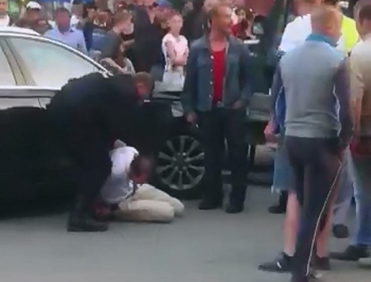 BORȘA: Bărbatul care a intrat cu mașina într-o autospecială a Poliţiei de Frontieră a rămas fără permis
