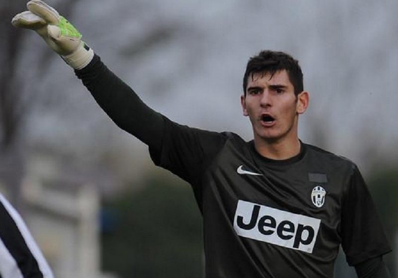 FOTBAL: Portarul Brănescu nu revine în România! Italienii anunţă că Juventus l-a împrumutat la Omonia Nicosia FOTBAL: Portarul Brănescu nu revine în România! Italienii anunţă că Juventus l-a împrumutat la Omonia Nicosia