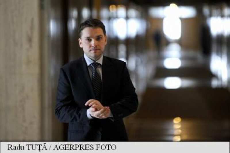 SENAT: Comisia juridică, în imposibilitatea de a formula un proiect de hotărâre privind cazul Șova SENAT: Comisia juridică, în imposibilitatea de a formula un proiect de hotărâre privind cazul Șova