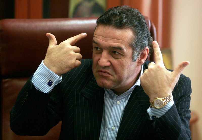ISTORIA SE REPETĂ: Becali, personaj cheie într-un nou dosar ISTORIA SE REPETĂ: Becali, personaj cheie într-un nou dosar