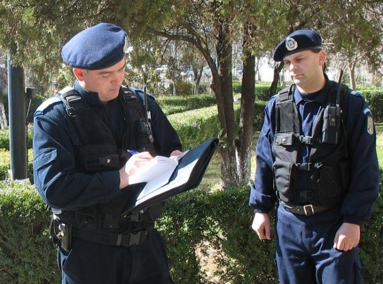 BAIA MARE: Trei tineri amendaţi pentru provocarea unui scandal şi 25 de sancţiuni contravenţionale aplicate de jandrami la sfârşitul săptămânii trecute