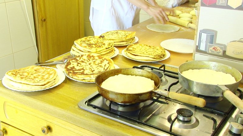 ADVERTORIAL: La Sighet s-a deschis o plăcintărie cu produse care îți lasă gura apă ADVERTORIAL: La Sighet s-a deschis o plăcintărie cu produse care îți lasă gura apă