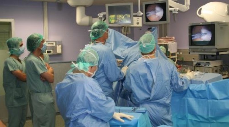 INTERVENŢIE REUŞITĂ: Procedură medicală realizată în premieră în România la un bebeluș de 8 zile INTERVENŢIE REUŞITĂ: Procedură medicală realizată în premieră în România la un bebeluș de 8 zile