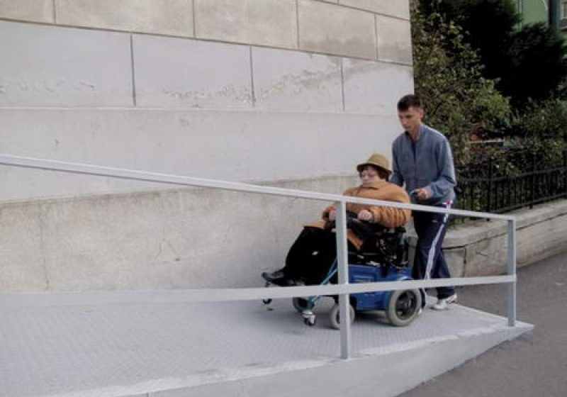 SIGHET: Inspectorii de la Direcția de Asistență Socială au început controalele în ceea ce privește rampele pentru persoanele cu dizabilități