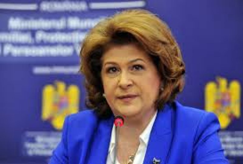 PLUMB: 1.388.000 de salariați vor beneficia de creșterea salariului minim pe economie la 1050 de lei PLUMB: 1.388.000 de salariați vor beneficia de creșterea salariului minim pe economie la 1050 de lei