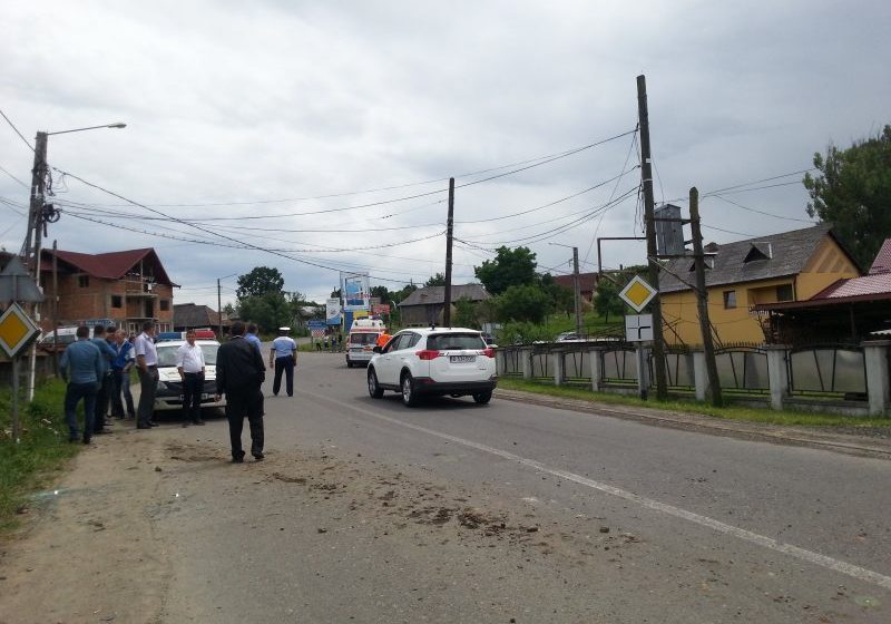 ULTIMA ORĂ: Trei tineri din Giulesti au ajuns la spital in urma unui accident ULTIMA ORĂ: Trei tineri din Giulesti au ajuns la spital in urma unui accident