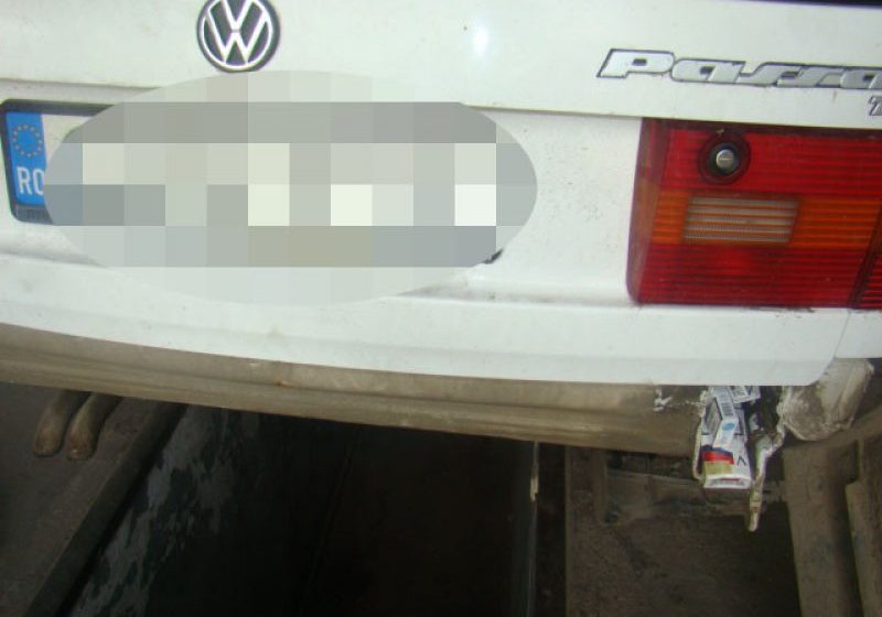 SATU MARE: Poliţiştii de frontieră sătmăreni au indisponibilizat un utilaj, marca JBC, în valoare de 10.500 lei SATU MARE: Poliţiştii de frontieră sătmăreni au indisponibilizat un utilaj, marca JBC, în valoare de 10.500 lei