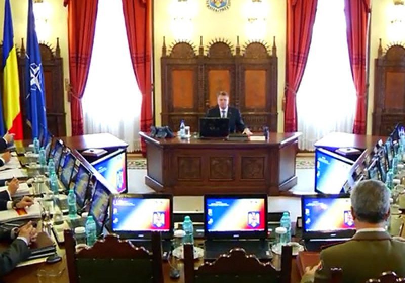PROPUNERE: Membrii CSAT urmăriţi penal să nu mai participe la şedinţele Consiliului PROPUNERE: Membrii CSAT urmăriţi penal să nu mai participe la şedinţele Consiliului