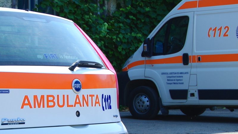SIGHET: Ambulanţa, solicitată în tot mai multe cazuri. Canicula a dus la o creştere a intervenţiilor cu 20% SIGHET: Ambulanţa, solicitată în tot mai multe cazuri. Canicula a dus la o creştere a intervenţiilor cu 20%