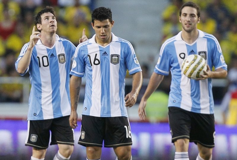FOTBAL: Chile-Argentina, marea finală a turneului Copa America FOTBAL: Chile-Argentina, marea finală a turneului Copa America