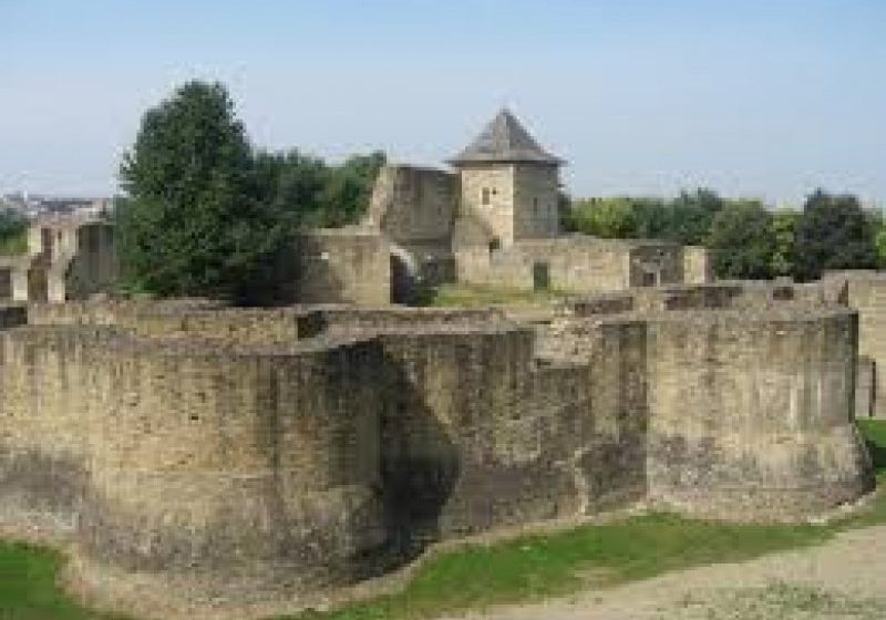 SUCEAVA: Cetatea de Scaun se va închide până la 1 august SUCEAVA: Cetatea de Scaun se va închide până la 1 august