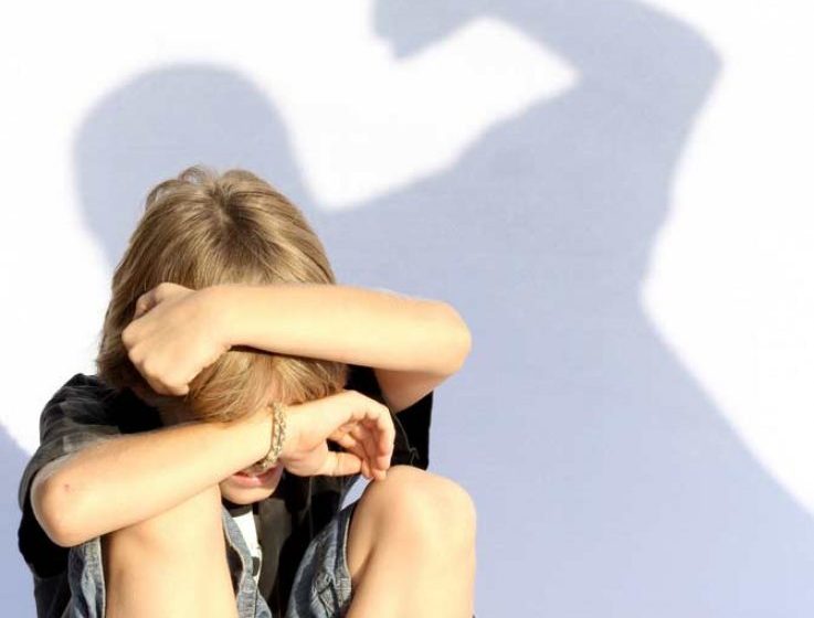 SIGHET: Copiii, victimele abuzurilor emoționale