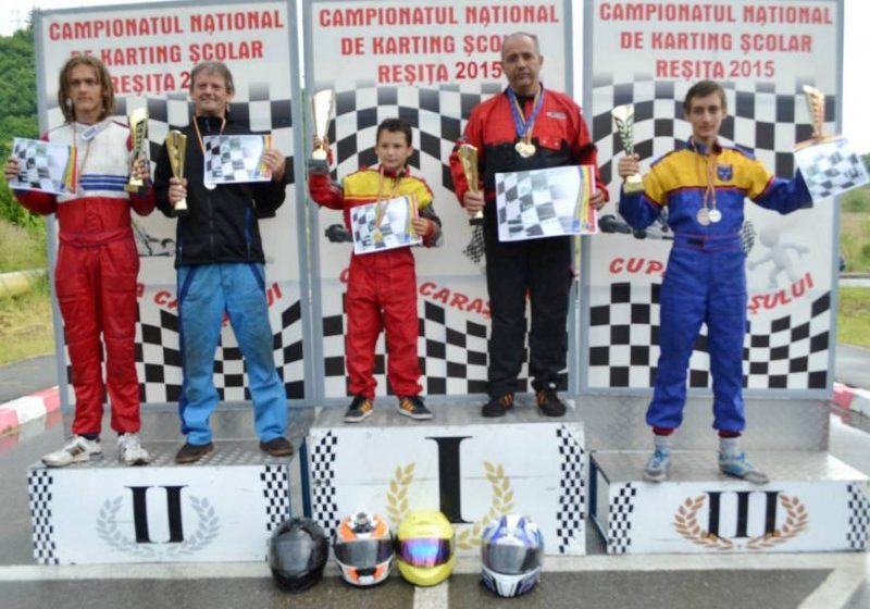 BAIA MARE: Piloţii din municipiul reşedinţă de judeţ au obţinut numeroase premii la Campionatul Naţional de Karting Şcolar BAIA MARE: Piloţii din municipiul reşedinţă de judeţ au obţinut numeroase premii la Campionatul Naţional de Karting Şcolar