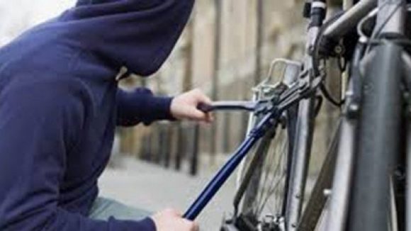 Hoţ de biciclete arestat preventiv Hoţ de biciclete arestat preventiv