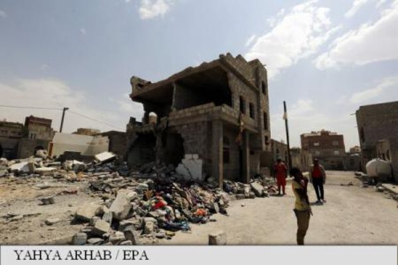 YEMEN: 4.000 de persoane au murit în conflict începând din martie (ONU) YEMEN: 4.000 de persoane au murit în conflict începând din martie (ONU)