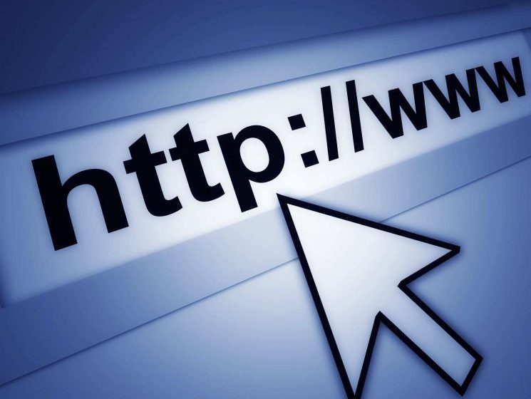 INS: Peste 54% dintre gospodăriile din România erau conectate la Internet de acasă, în 2014