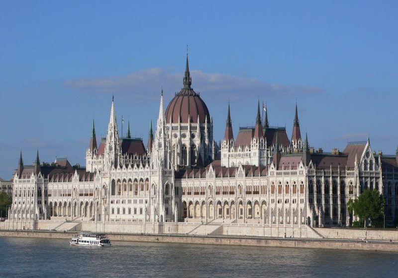 UNGARIA: Parlamentul adoptă o lege care înăsprește condițiile de acordare a azilului UNGARIA: Parlamentul adoptă o lege care înăsprește condițiile de acordare a azilului