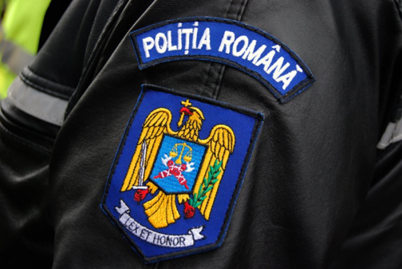 CĂLINEŞTI: Mai mulţi localnici au fost tâlhăriţi în propria locuinţă de către diverşi indivizi CĂLINEŞTI: Mai mulţi localnici au fost tâlhăriţi în propria locuinţă de către diverşi indivizi