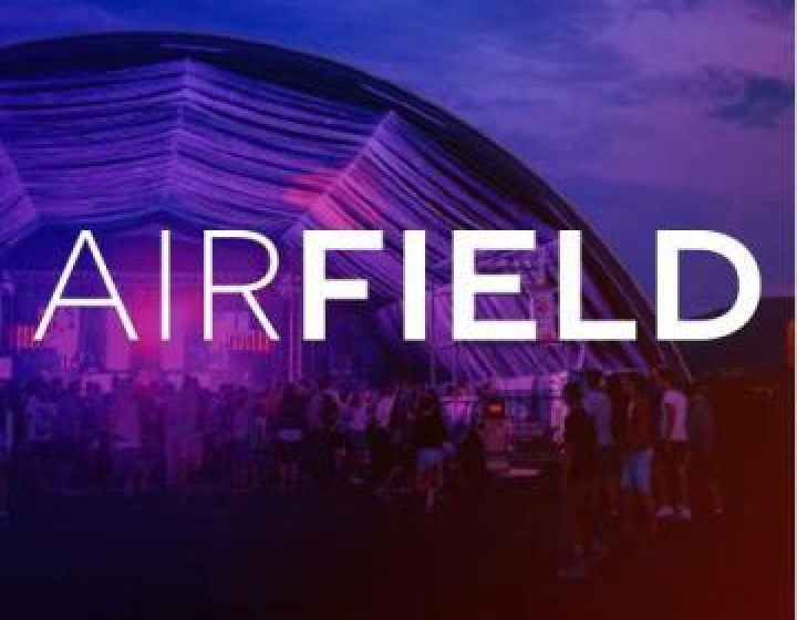 SIBIU: Airfield, singurul festival amenajat într-un hangar, cu muzică și sporturi extreme SIBIU: Airfield, singurul festival amenajat într-un hangar, cu muzică și sporturi extreme