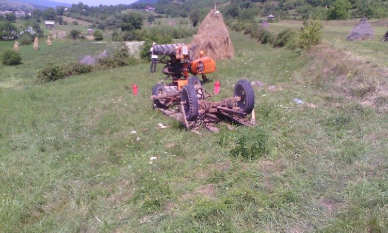 NĂNEŞTI: Un tânăr de 29 de ani din Nănești a fost strivit de tractor NĂNEŞTI: Un tânăr de 29 de ani din Nănești a fost strivit de tractor