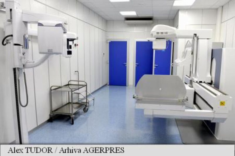 PREMIERĂ MEDICALĂ: Caz rar de scolioză dublă operat neurochirurgical și ortopedic la București PREMIERĂ MEDICALĂ: Caz rar de scolioză dublă operat neurochirurgical și ortopedic la București
