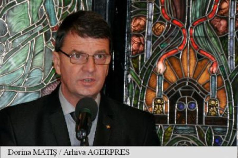 PREFECTUL LUCIAN GOGA: Dacă nu finalizează investițiile, de la 1 ianuarie 2016 Azomureș nu va mai putea funcționa PREFECTUL LUCIAN GOGA: Dacă nu finalizează investițiile, de la 1 ianuarie 2016 Azomureș nu va mai putea funcționa