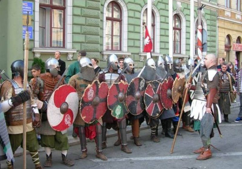 SIGHET: Ce cuprinde programul primei zile a Festivalului Antic şi Medieval Aeternus Maramorosiensis SIGHET: Ce cuprinde programul primei zile a Festivalului Antic şi Medieval Aeternus Maramorosiensis