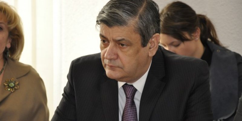 IRIMIE: Majorarea salariilor personalului medical din bugetul asigurărilor de sănătate ar putea închide 300 de spitale IRIMIE: Majorarea salariilor personalului medical din bugetul asigurărilor de sănătate ar putea închide 300 de spitale