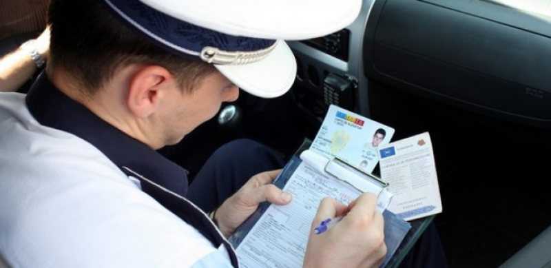 MARAMUREŞ: Patru dosare penale întocmite de poliţişti pentru infracţiuni la regimul circulaţiei rutiere MARAMUREŞ: Patru dosare penale întocmite de poliţişti pentru infracţiuni la regimul circulaţiei rutiere