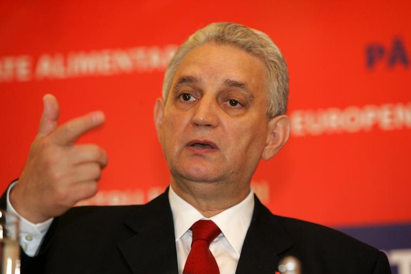 SURSE: Ilie Sârbu intenționează să-și anunțe demisia de la șefia grupului PSD din Senat SURSE: Ilie Sârbu intenționează să-și anunțe demisia de la șefia grupului PSD din Senat