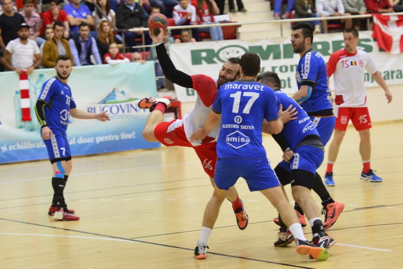 HANDBAL MASCULIN: Minaur a reuşit doar o remiză în prima etapă a Ligii Naţionale, în meciul jucat pe teren propriu cu Dinamo Bucureşti HANDBAL MASCULIN: Minaur a reuşit doar o remiză în prima etapă a Ligii Naţionale, în meciul jucat pe teren propriu cu Dinamo Bucureşti