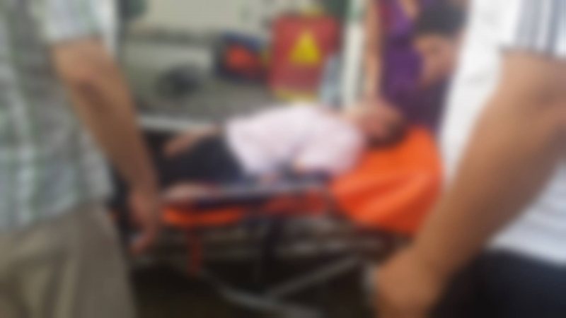 SĂPÂNȚA: L-a durut la propriu în cot, după ce a căzut pe el SĂPÂNȚA: L-a durut la propriu în cot, după ce a căzut pe el