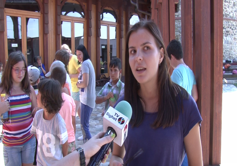 REPORTAJUL ZILEI: Voluntarii străini sunt atraşi din ce în ce mai mult de România