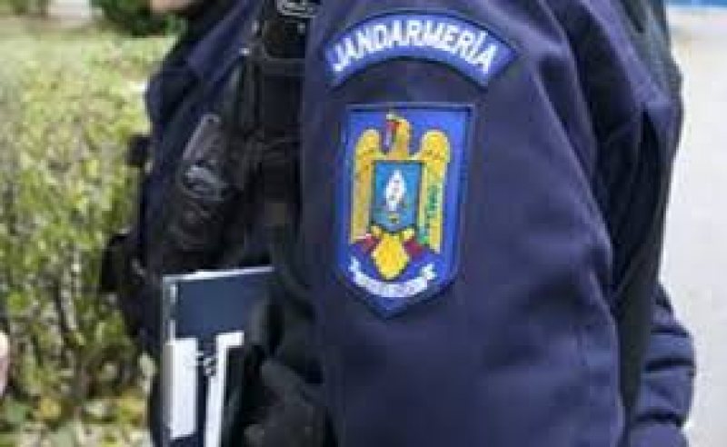BAIA MARE: Amendat cu 1.000 de lei pentru că a ascultat muzică la volum ridicat, deranjându-i pe vecini BAIA MARE: Amendat cu 1.000 de lei pentru că a ascultat muzică la volum ridicat, deranjându-i pe vecini