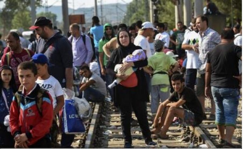 STARE DE URGENŢĂ: Macedonia a declarat stare de urgență din cauza valului de refugiați STARE DE URGENŢĂ: Macedonia a declarat stare de urgență din cauza valului de refugiați