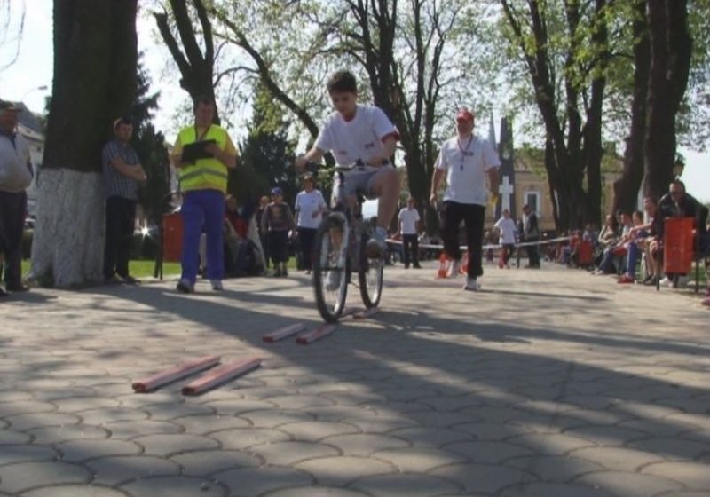 MARAMUREȘ: Mâine, la Ocna Șugatag, are loc cea de-a V-a ediție a Concursului ”Educație Rutieră – educație pentru viață” MARAMUREȘ: Mâine, la Ocna Șugatag, are loc cea de-a V-a ediție a Concursului ”Educație Rutieră – educație pentru viață”
