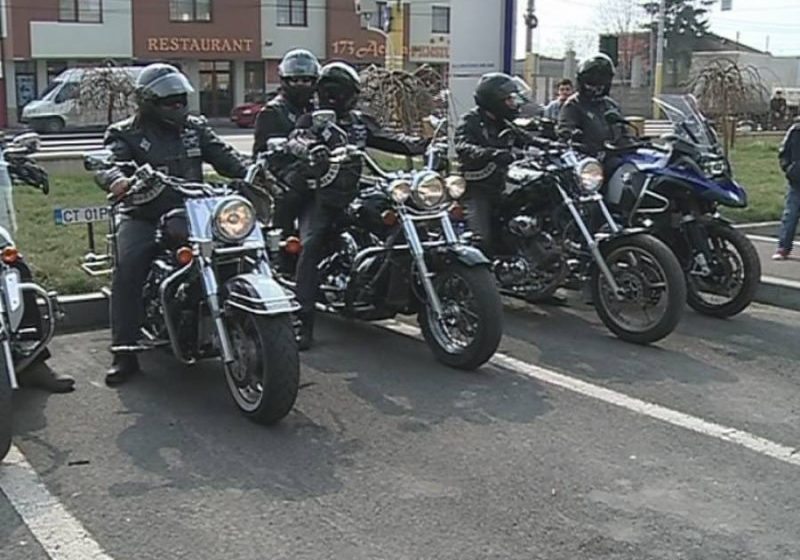 MARAMUREŞ: "Motocicliştii există în trafic" – campania Poliţiei Române pentru prevenirea accidentelor rutiere MARAMUREŞ: "Motocicliştii există în trafic" – campania Poliţiei Române pentru prevenirea accidentelor rutiere