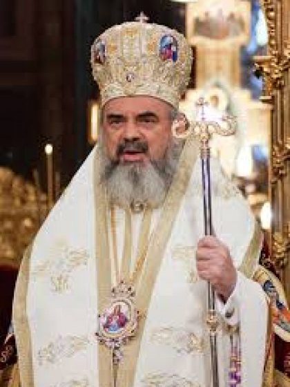 PATRIARHUL DANIEL: Sărbătoarea Schimbării la față ne cheamă la o luminare a vieții noastre prin fapte bune