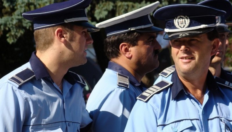 MARAMUREȘ: Și polițiștii vor să li se majoreze salariile, ca medicilor MARAMUREȘ: Și polițiștii vor să li se majoreze salariile, ca medicilor