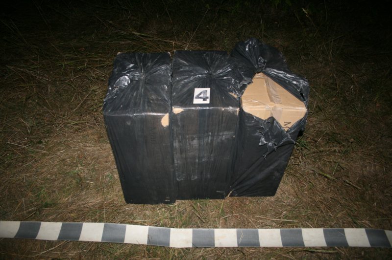 SIGHET: Țigări ascunse în vegetație, descoperite în apropierea frontierei SIGHET: Țigări ascunse în vegetație, descoperite în apropierea frontierei