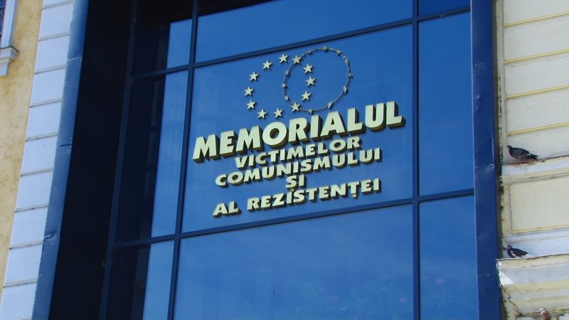 SIGHET: Număr mare de turiști la Memorialul Victimelor Comunismului şi al Rezistenţei SIGHET: Număr mare de turiști la Memorialul Victimelor Comunismului şi al Rezistenţei