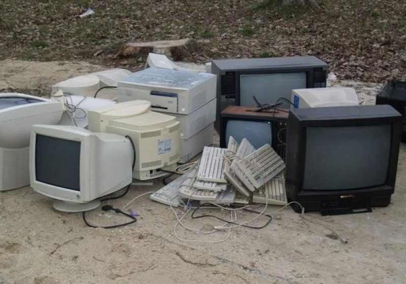 STUDIU: Doar o treime din deșeurile electronice din UE sunt reciclate; în România, procentul este de sub 20%