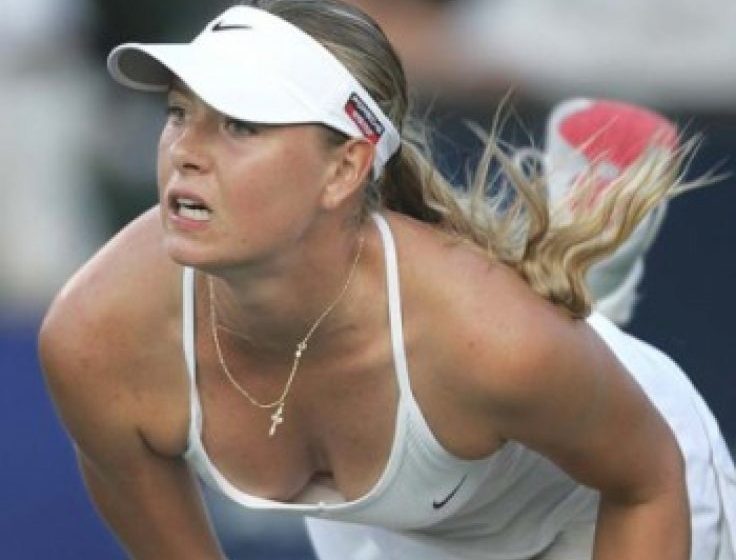 ŞANSĂ: Maria Şarapova s-a retras de la turneul de la Toronto. Simona Halep este cap de serie numărul doi