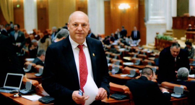 REVOLTĂTOR: Uite cum se face de râs un parlamentar de Maramureș REVOLTĂTOR: Uite cum se face de râs un parlamentar de Maramureș